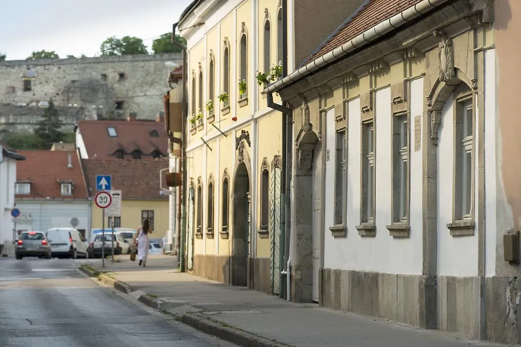 Plitzner Belvárosi Apartmanház Eger Magyarország