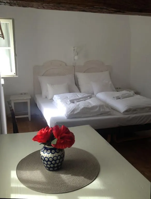 Plitzner Belvarosi Apartmanhaz Eger